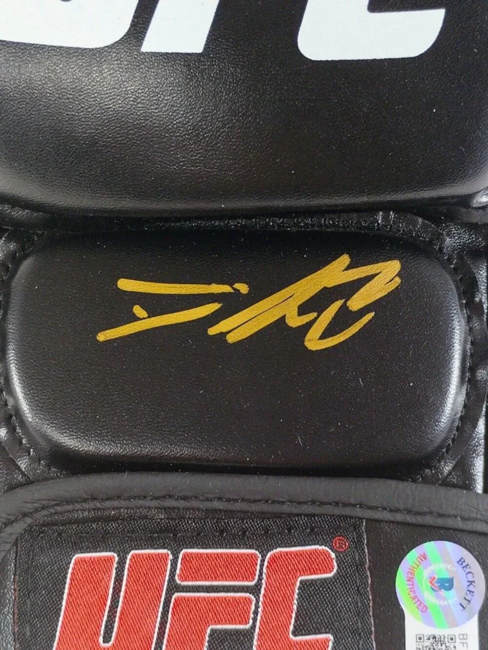 Dominick Reyes Signed UFC Glove Beckett BAS COA MMA Autographed Memorabilia